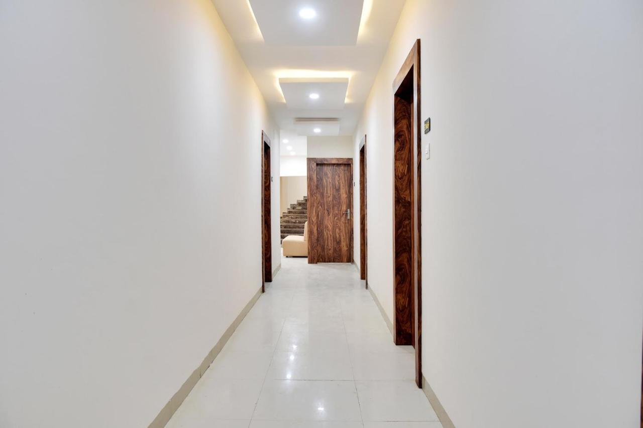 Oyo 40146 Hotel Continental Bhopal Exteriör bild